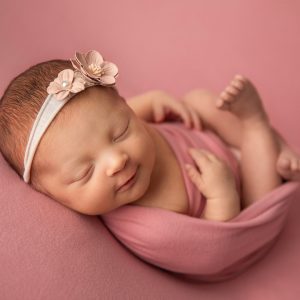 Rosa backdrop til nyfødtfotografering